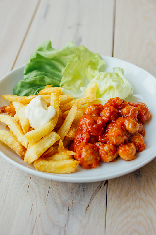 Kleine balletjes in tomatensaus